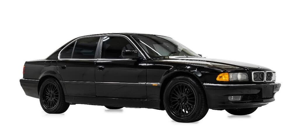 BMW 740i