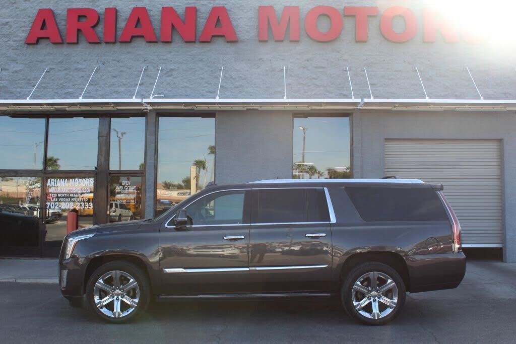 2016 CADILLAC Escalade