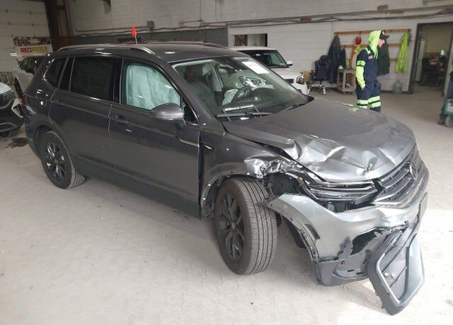 2024 VOLKSWAGEN Tiguan 4Motion