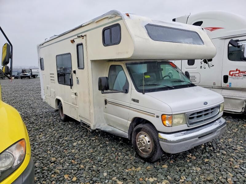 2002 FORD E-450