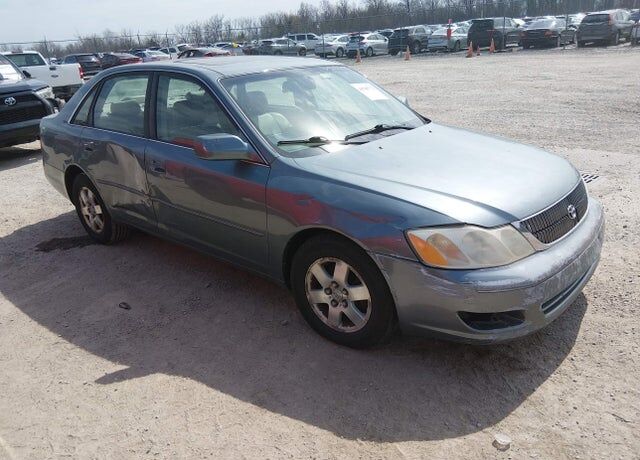 2001 TOYOTA Avalon