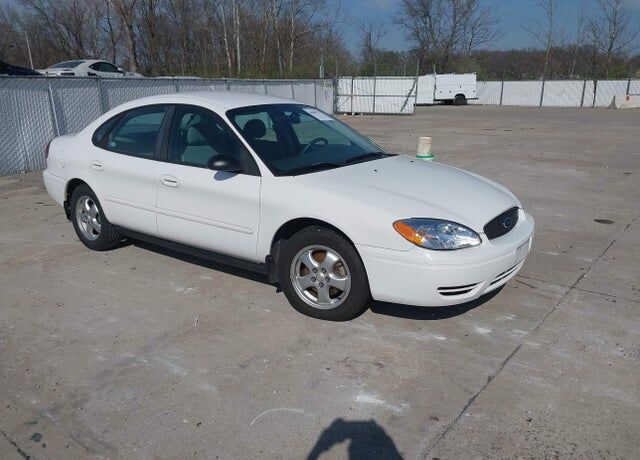 2004 FORD Taurus