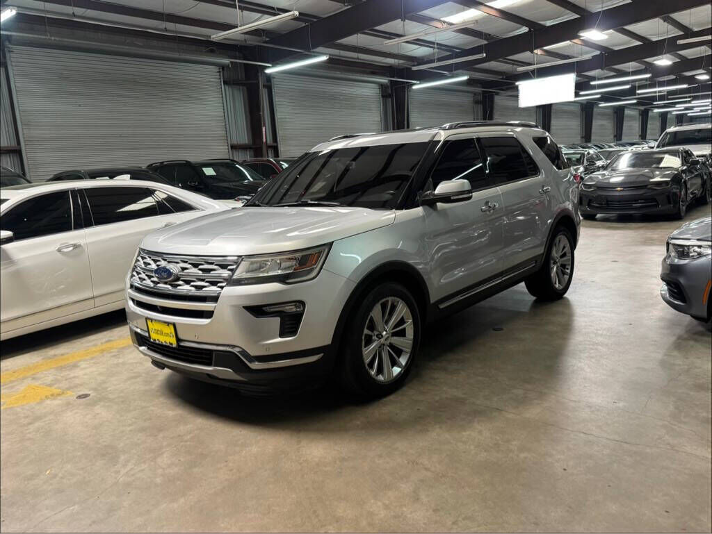 2019 FORD Explorer