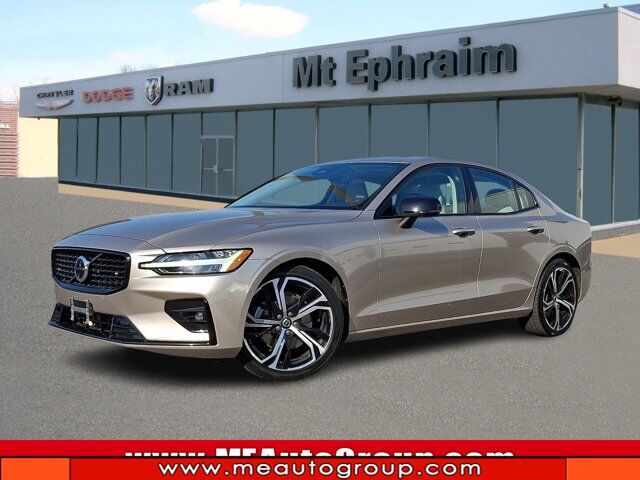 2024 VOLVO S60