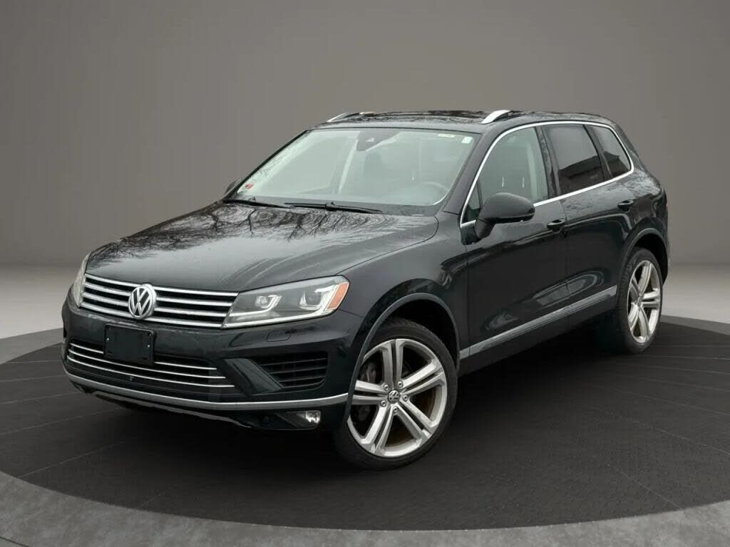 2017 VOLKSWAGEN Touareg