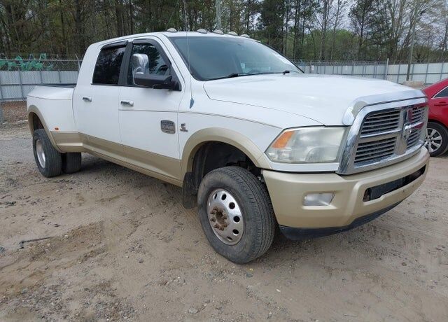 2012 DODGE Ram
