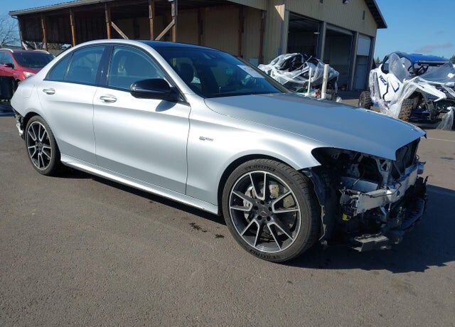 2017 MERCEDES-BENZ C-Class