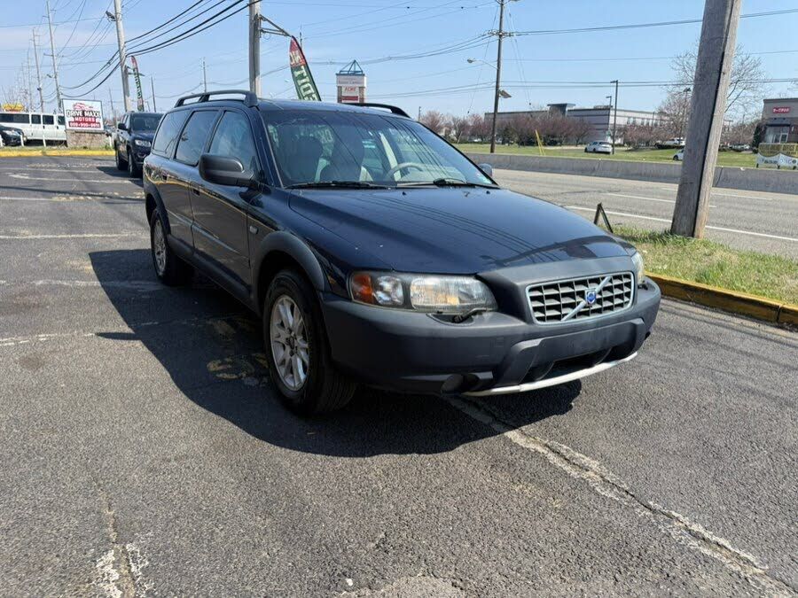 2004 VOLVO XC70