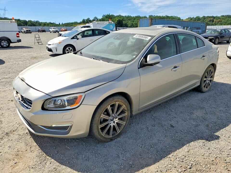 2017 VOLVO S60
