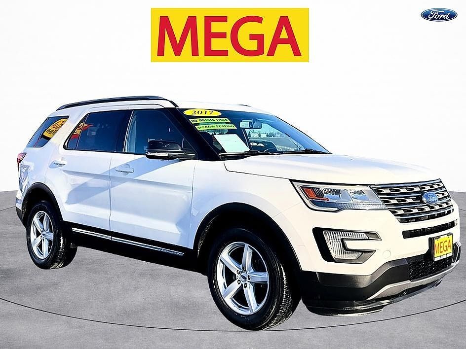 2017 FORD Explorer