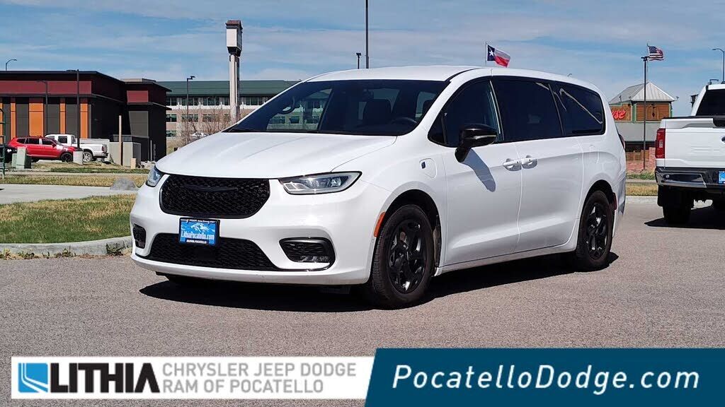 2024 CHRYSLER Pacifica