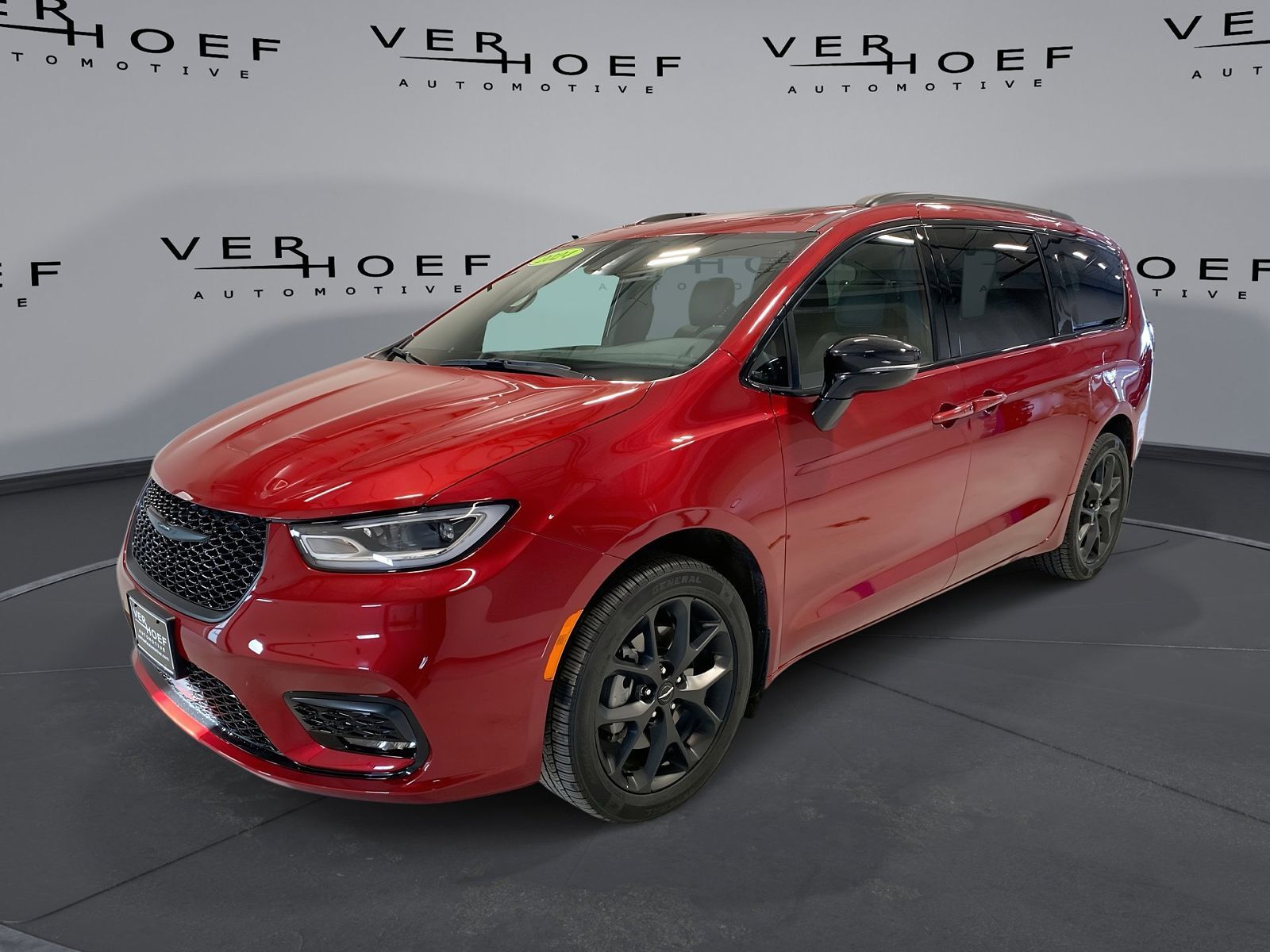 2024 CHRYSLER Pacifica