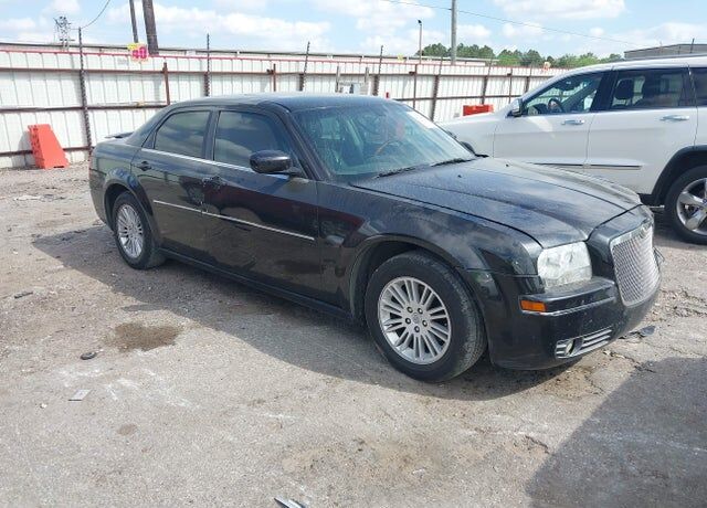 2005 CHRYSLER 300