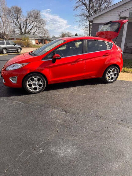 2013 FORD Fiesta