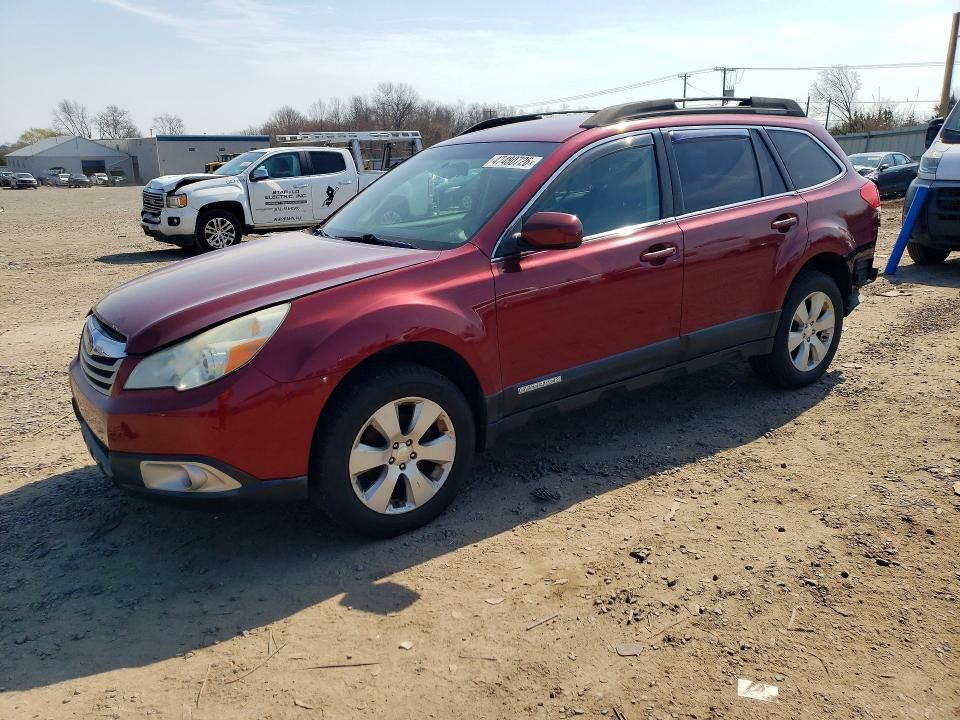 2011 SUBARU Outback