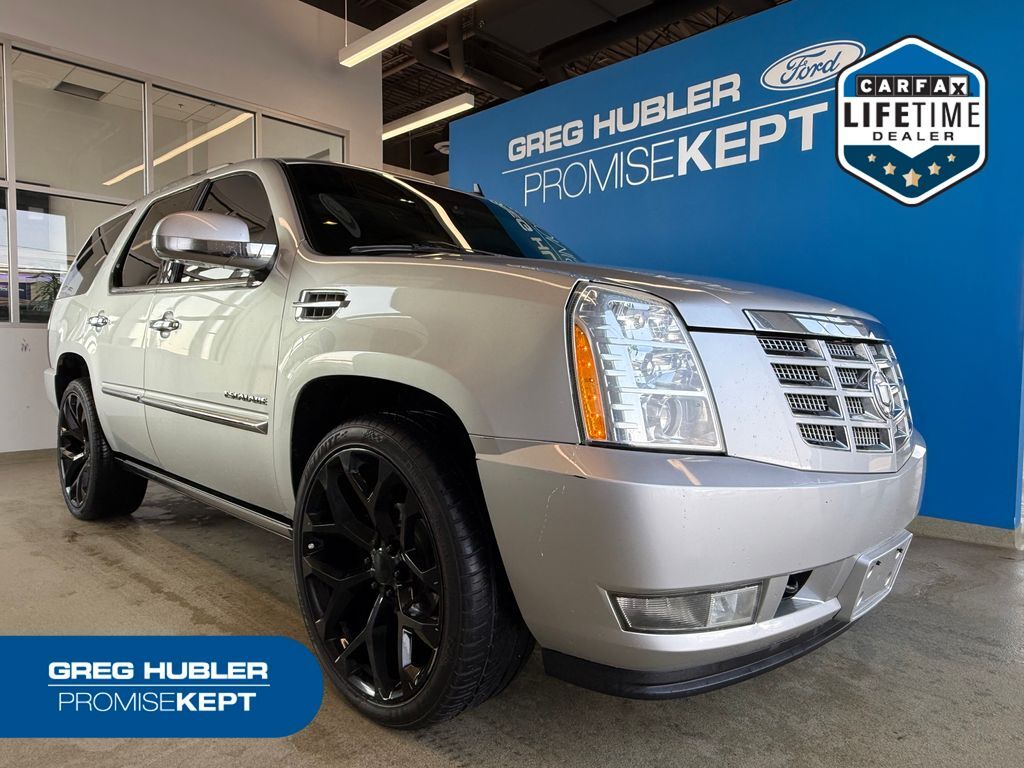 2010 CADILLAC Escalade