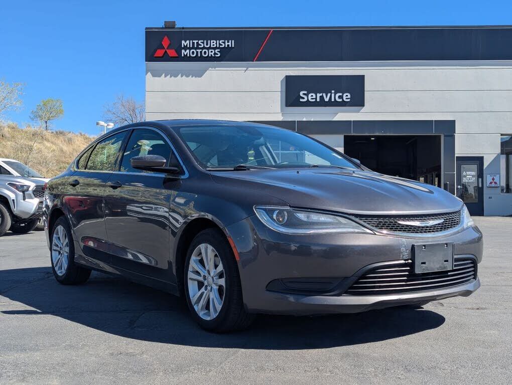 2016 CHRYSLER 200