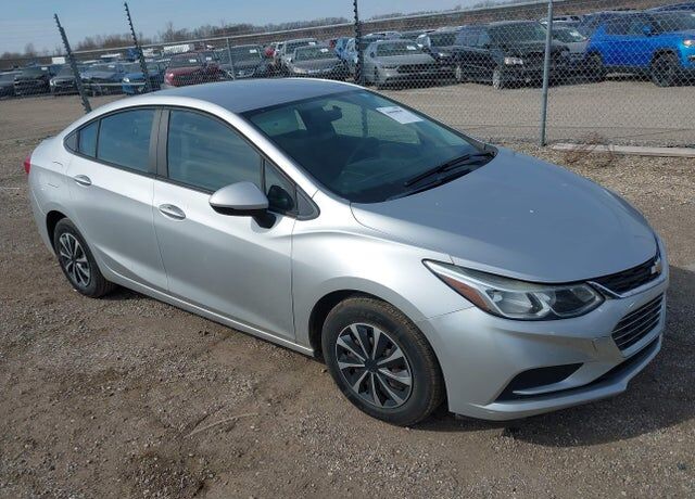 2018 CHEVROLET Cruze