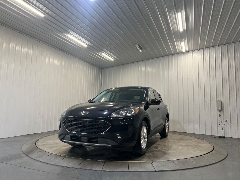 2021 FORD Escape