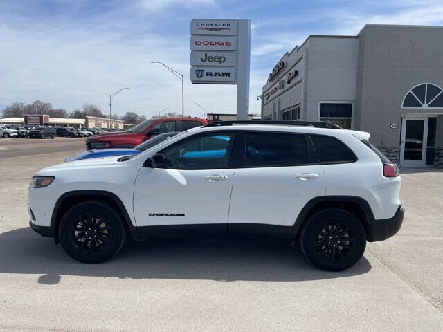 2023 JEEP Cherokee