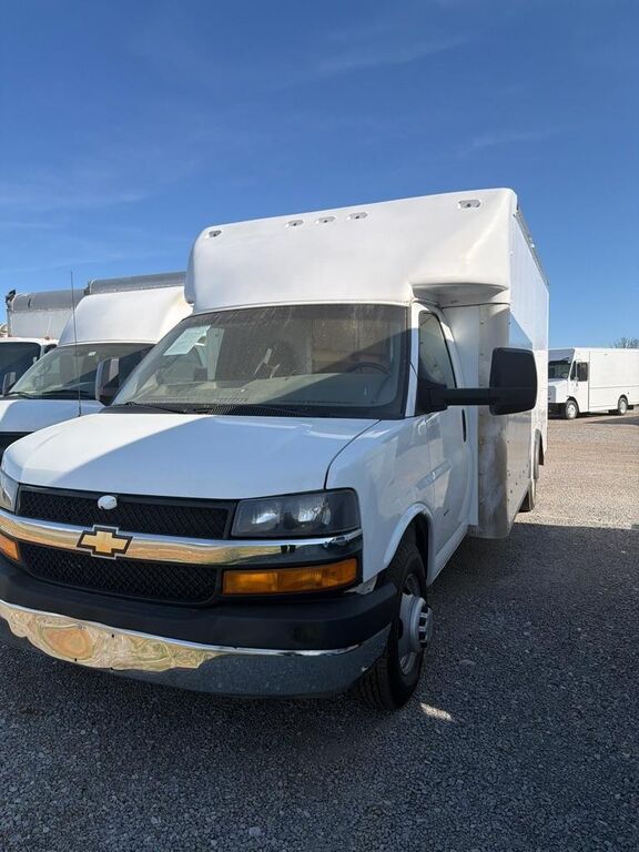 2022 CHEVROLET Express