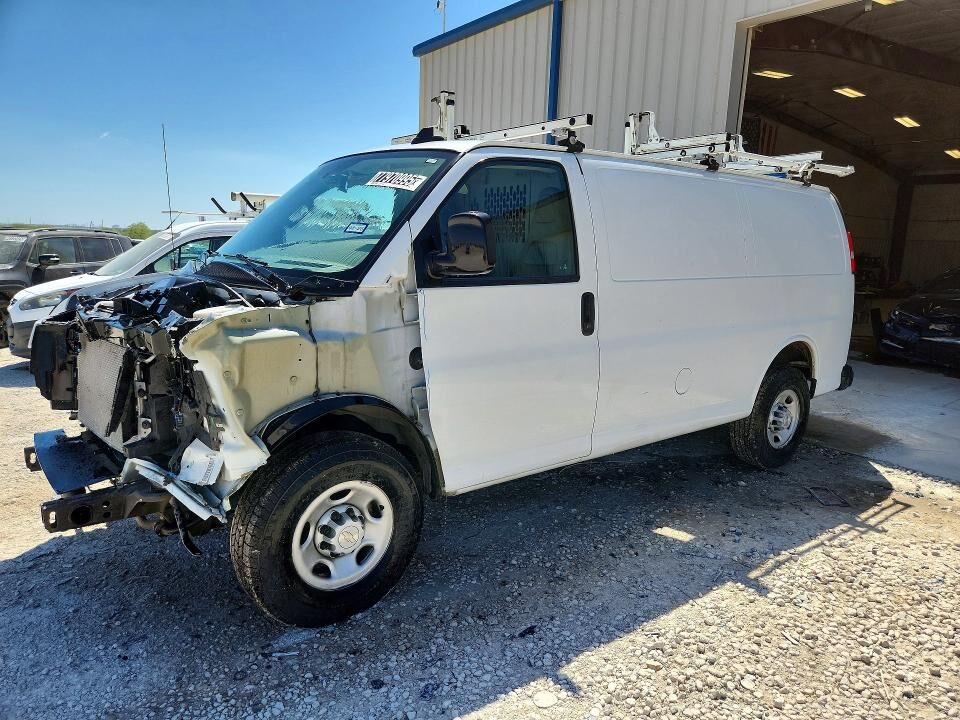 2023 CHEVROLET Express