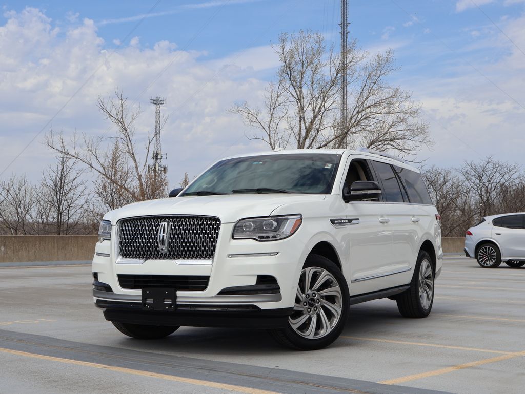 2024 LINCOLN Navigator