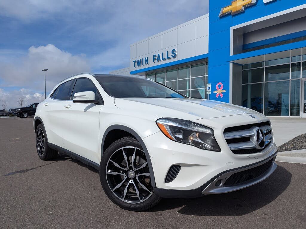 2015 MERCEDES-BENZ GLA-Class