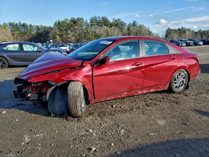 2024 HYUNDAI Elantra