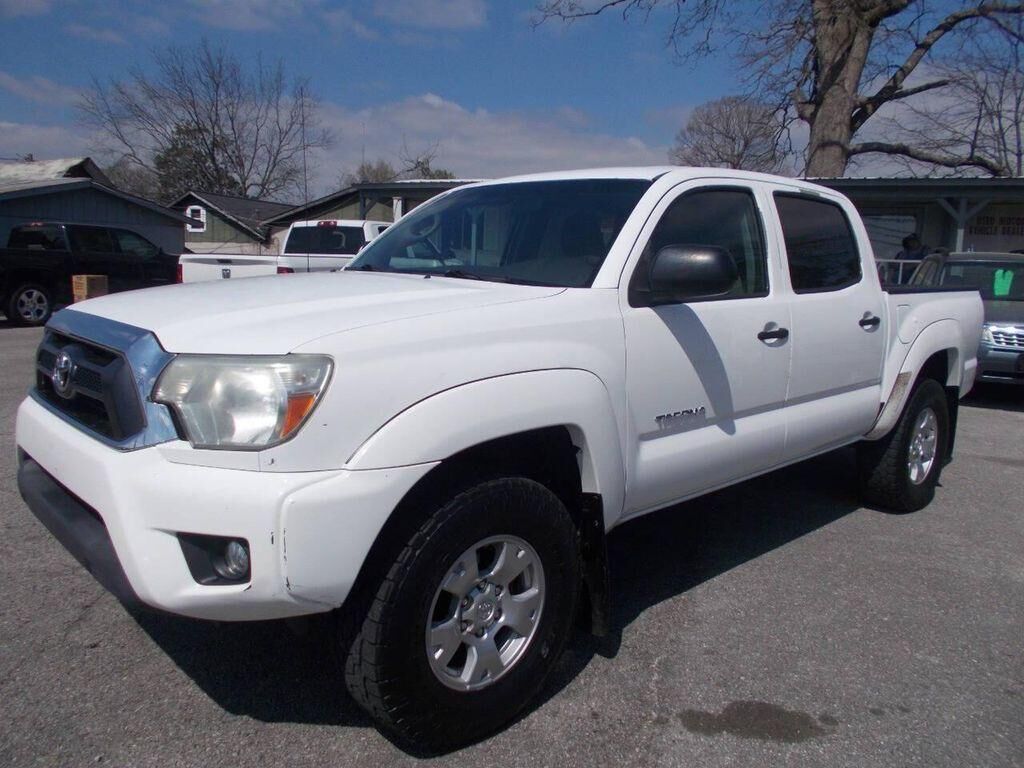 2015 TOYOTA Tacoma