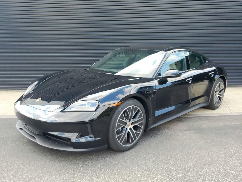 2025 PORSCHE Taycan