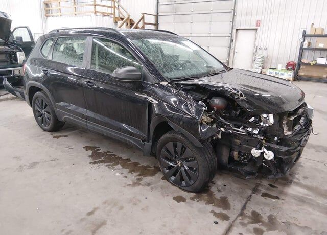 2022 VOLKSWAGEN Taos