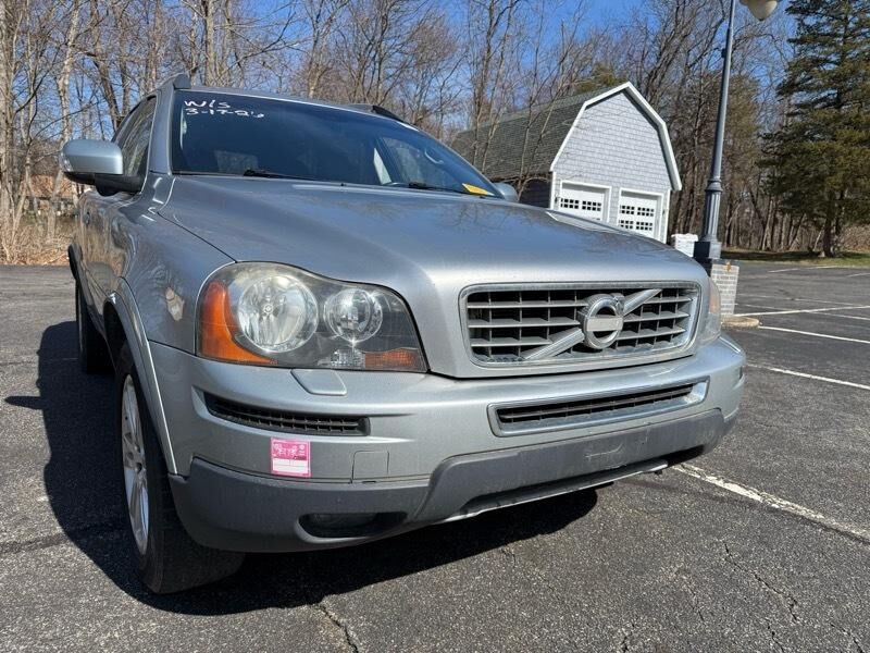 2011 VOLVO XC90