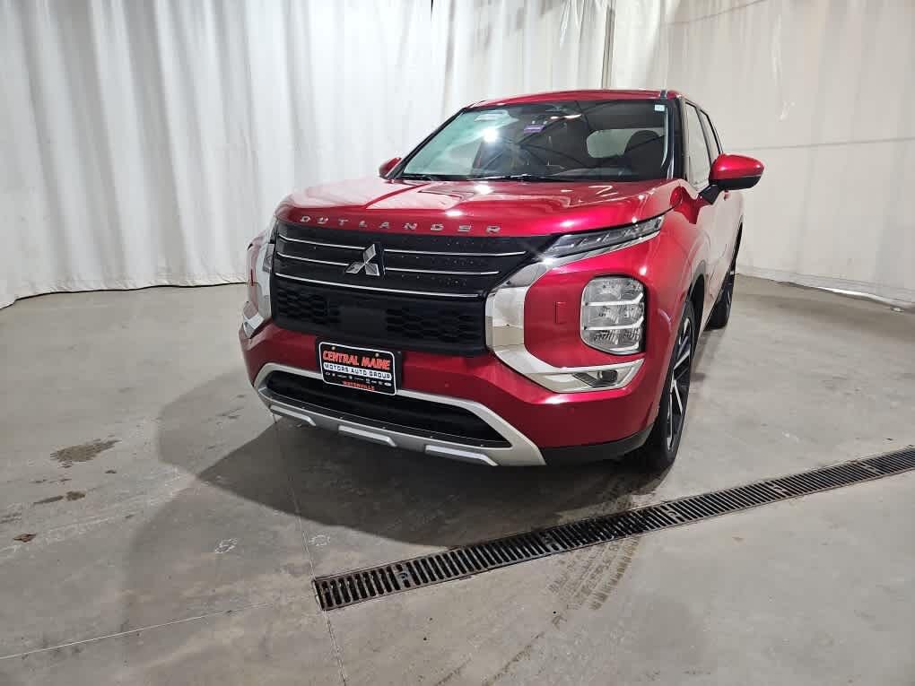 2023 MITSUBISHI Outlander