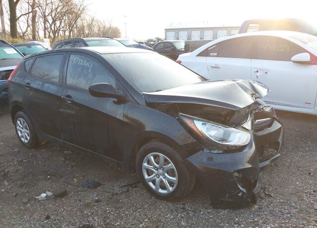 2013 HYUNDAI Accent