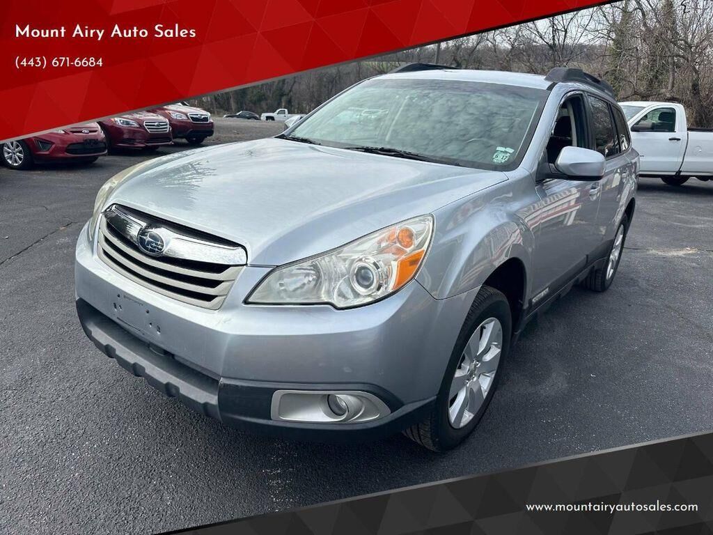 2012 SUBARU Outback