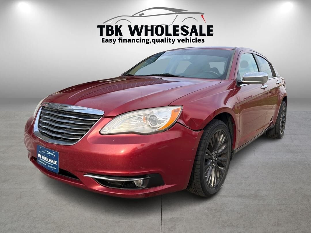 2011 CHRYSLER 200
