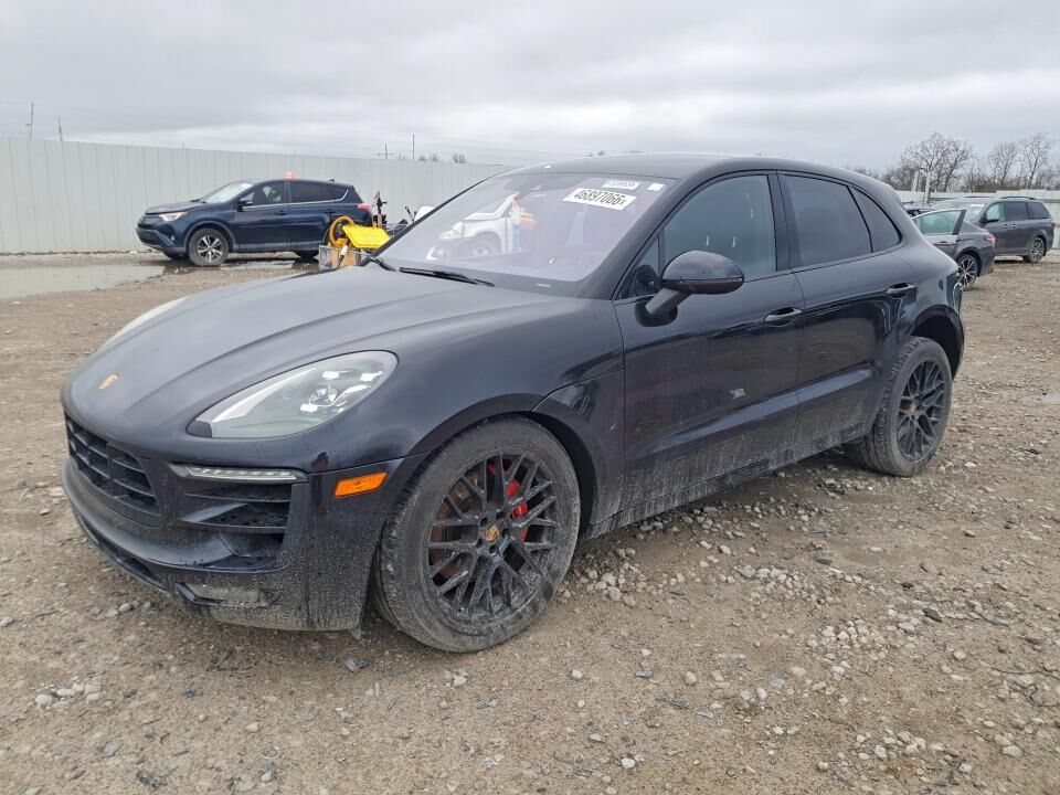 2017 PORSCHE Macan