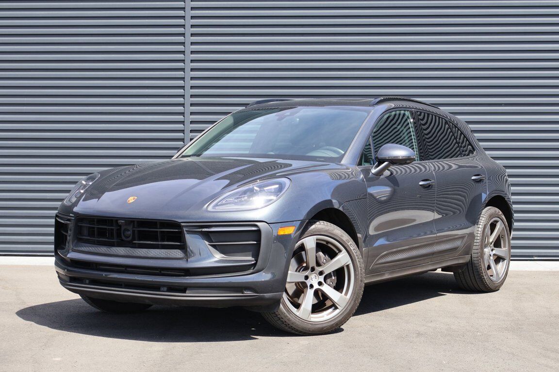 2023 PORSCHE Macan