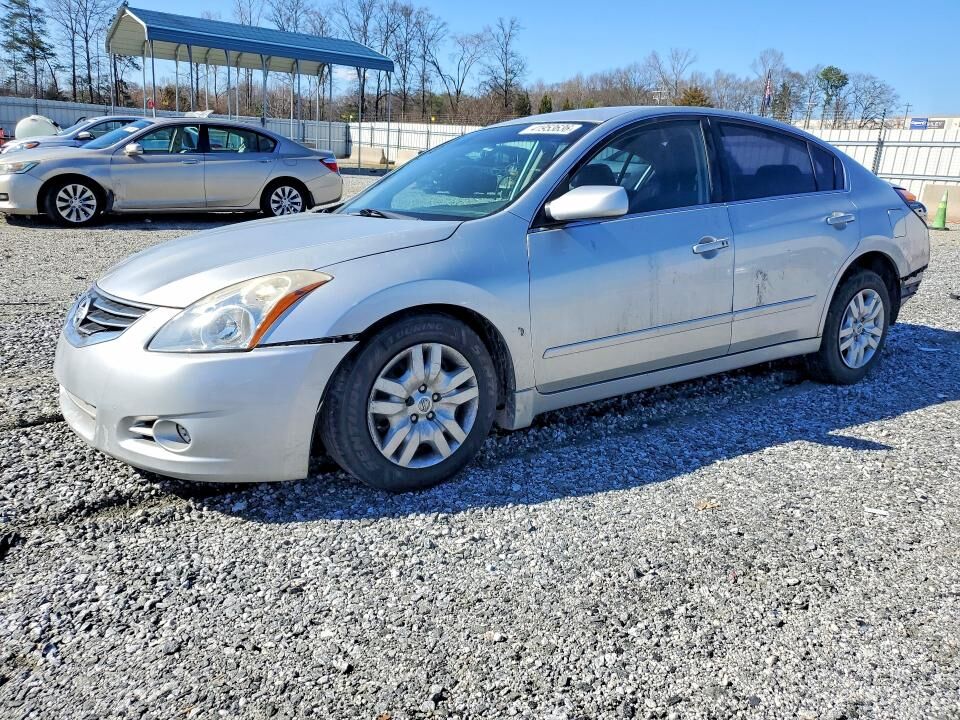 2010 NISSAN Altima