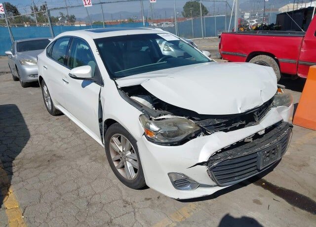 2014 TOYOTA Avalon