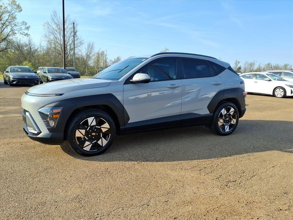 2024 HYUNDAI Kona
