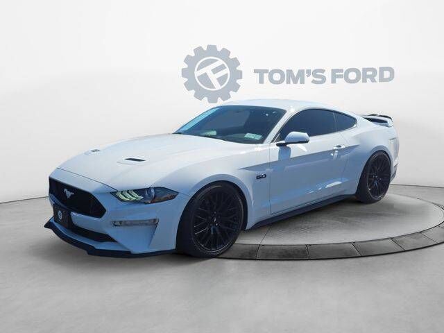 2021 FORD Mustang