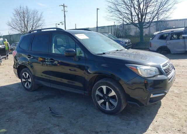 2017 SUBARU Forester
