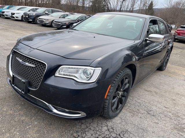 2019 CHRYSLER 300