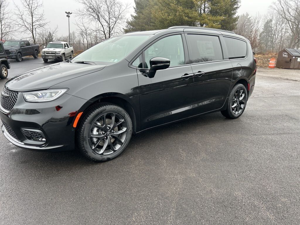 2026 CHRYSLER Pacifica