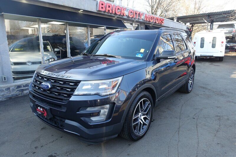 2017 FORD Explorer