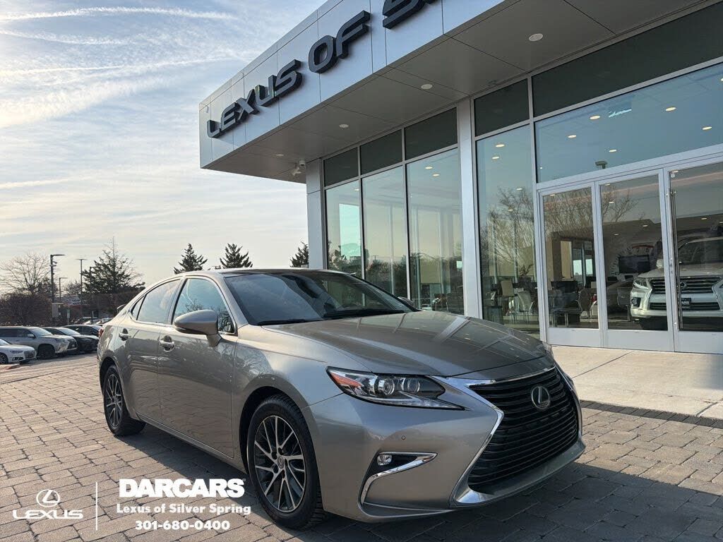 2018 LEXUS ES