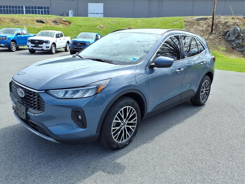 2023 FORD Escape