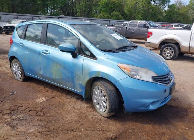 2015 NISSAN Versa